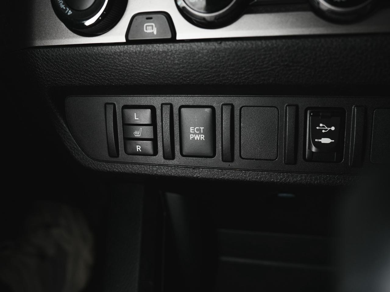 2018 Toyota Tacoma DOUBLE CAB | SR5 | BLUETOOTH Photo