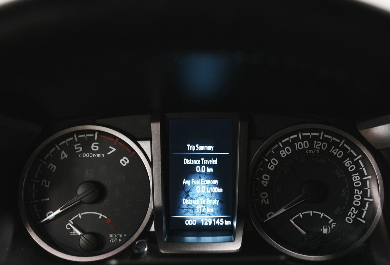 2018 Toyota Tacoma DOUBLE CAB | SR5 | BLUETOOTH Photo