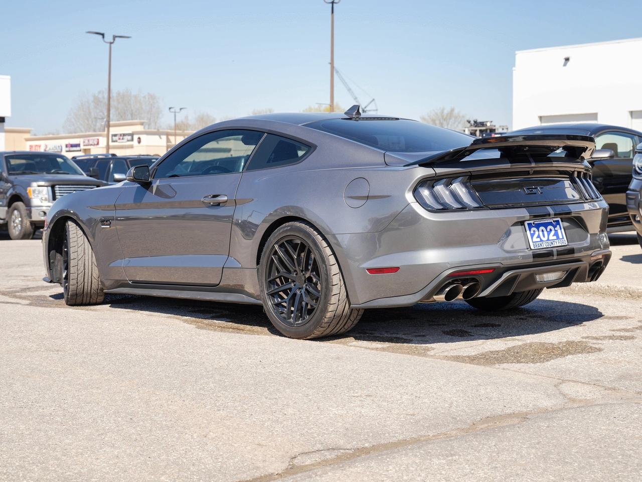 2021 Ford Mustang GT Fastback | V8 | Hear the Roar of the GT Photo3