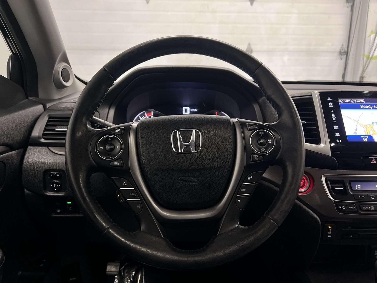 2017 Honda Pilot EX-L NAVI AWD | 8-PASS| LEATHER |SUNROOF | CARPLAY Photo