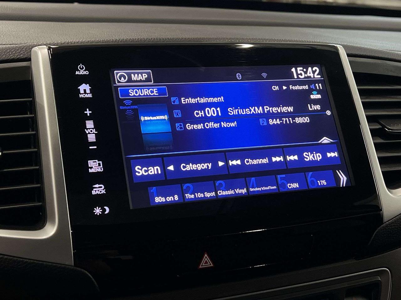 2017 Honda Pilot EX-L NAVI AWD | 8-PASS| LEATHER |SUNROOF | CARPLAY Photo