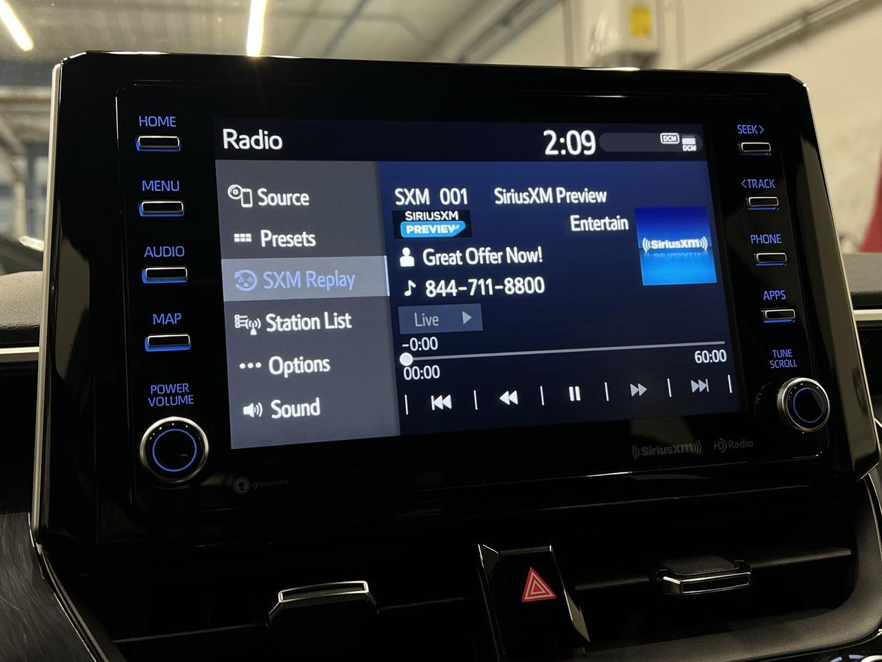 2021 Toyota Corolla SE NIGHTSHADE | HATCH | HTD SEATS | CARPLAY | Photo