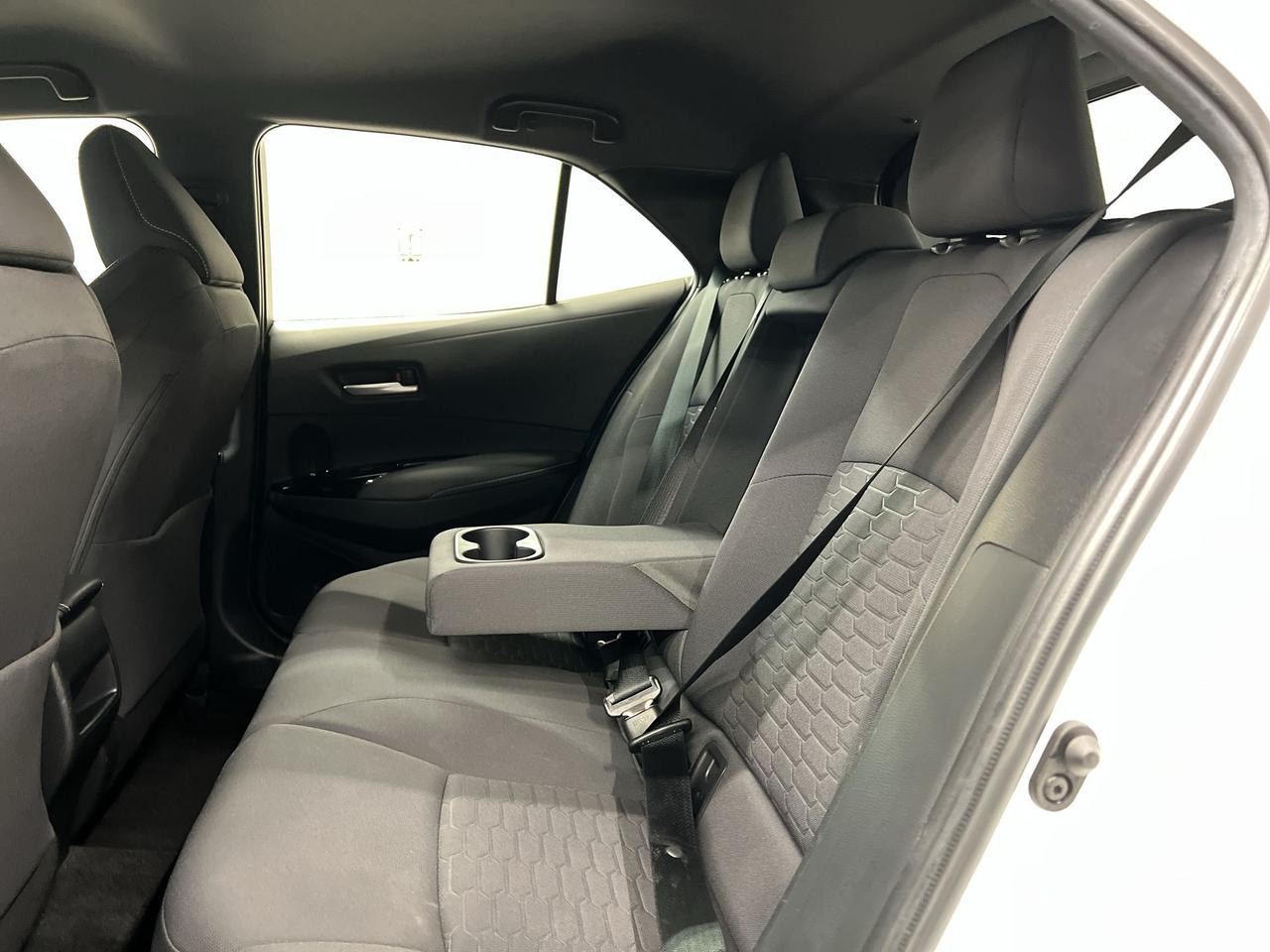 2021 Toyota Corolla SE NIGHTSHADE | HATCH | HTD SEATS | CARPLAY | Photo