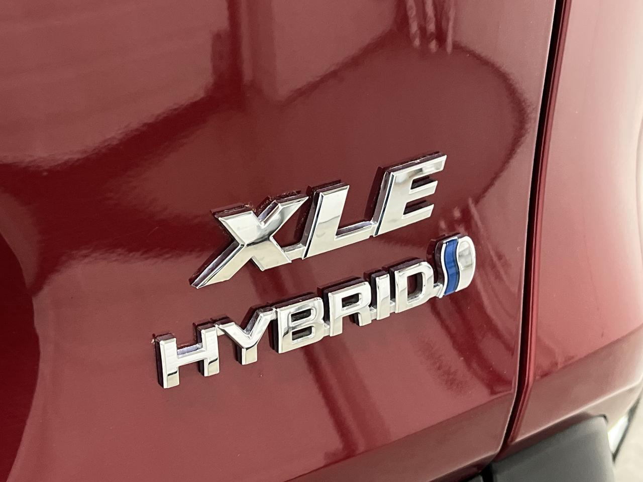 2023 Toyota RAV4 XLE PREMIUM AWD | HTD LEATHER | SUNROOF | CARPLAY Photo