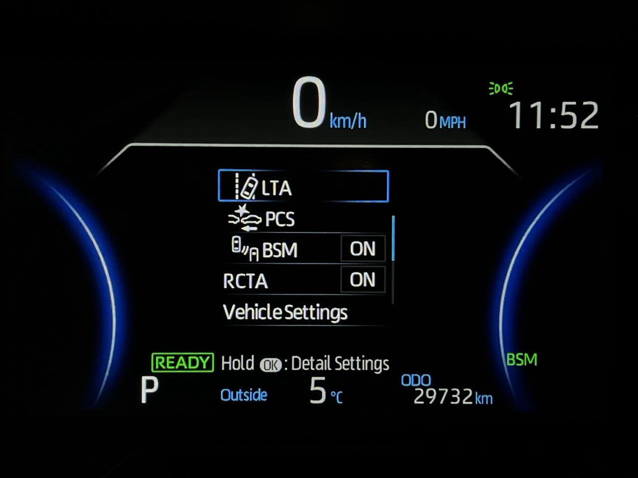 2023 Toyota RAV4 XLE PREMIUM AWD | HTD LEATHER | SUNROOF | CARPLAY Photo
