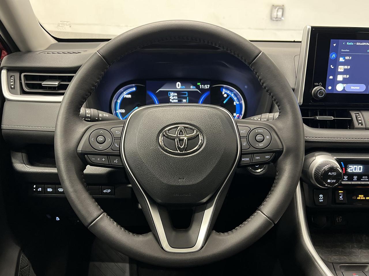 2023 Toyota RAV4 XLE PREMIUM AWD | HTD LEATHER | SUNROOF | CARPLAY Photo