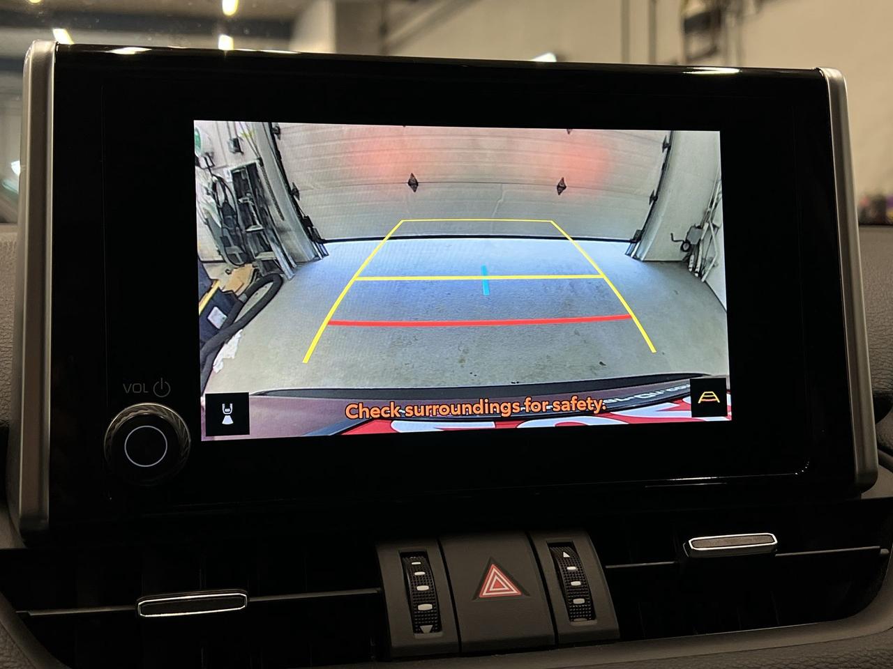 2023 Toyota RAV4 XLE PREMIUM AWD | HTD LEATHER | SUNROOF | CARPLAY Photo