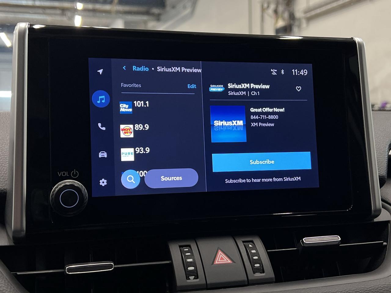 2023 Toyota RAV4 XLE PREMIUM AWD | HTD LEATHER | SUNROOF | CARPLAY Photo