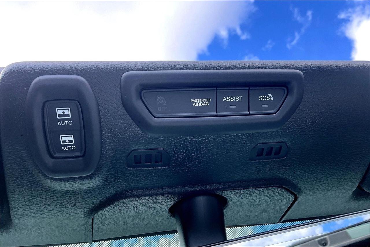 2023 Jeep Wrangler Sahara V6 |SkyTop |McKinley Leather |Tow Pkg |4X4 Photo