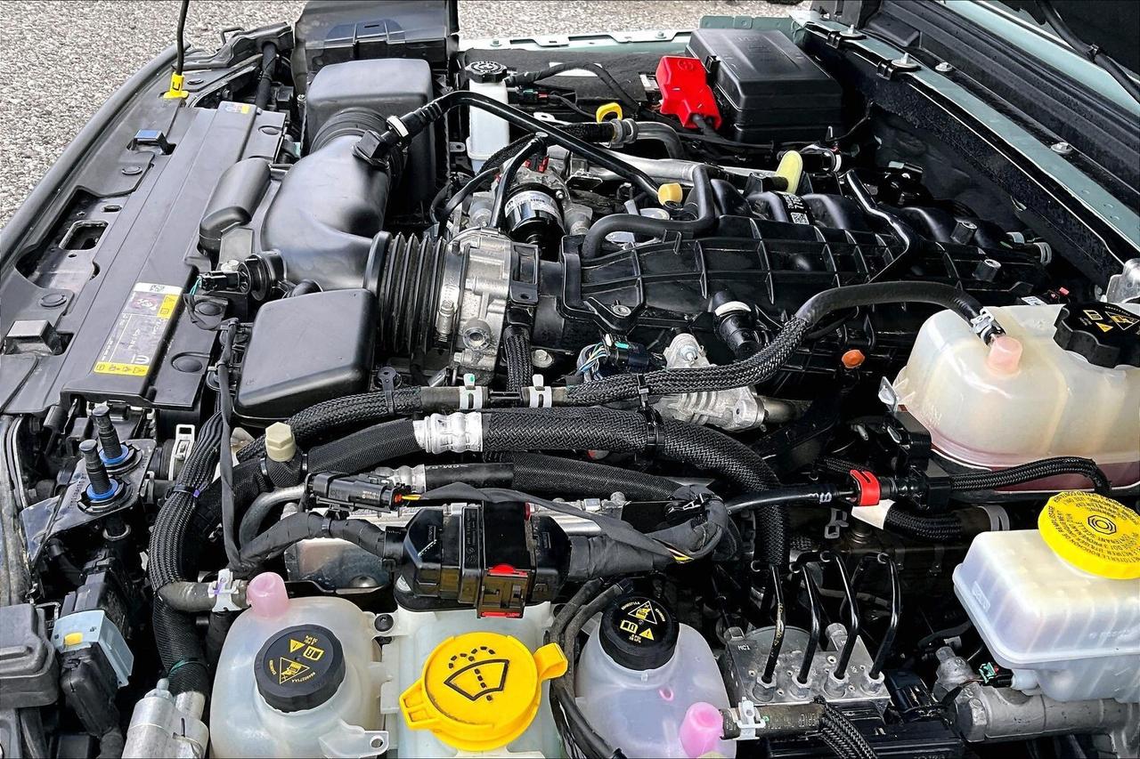 2023 Jeep Wrangler Sahara V6 |SkyTop |McKinley Leather |Tow Pkg |4X4 Photo