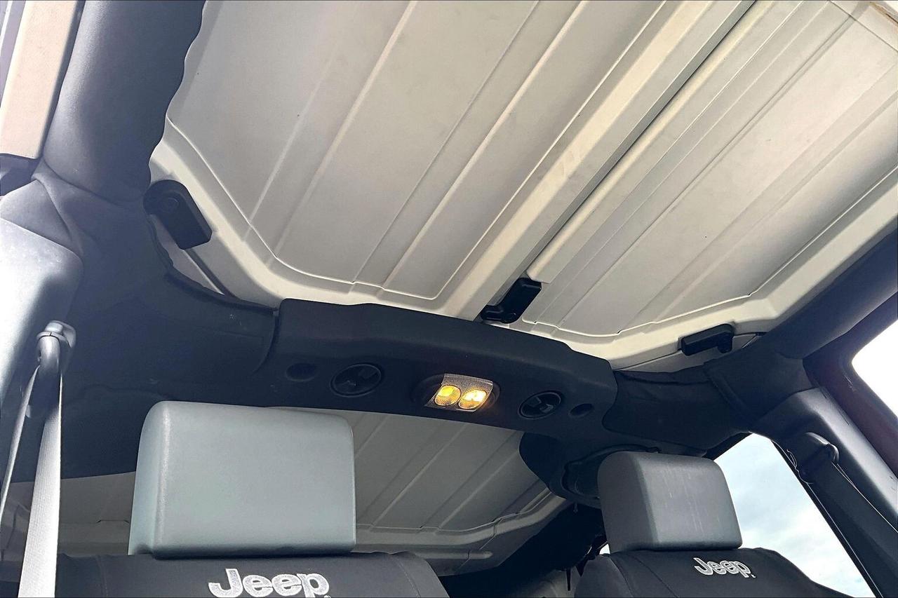 2010 Jeep Wrangler Unlimited Rubicon 4Dr | AS IS | 4X4 Photo