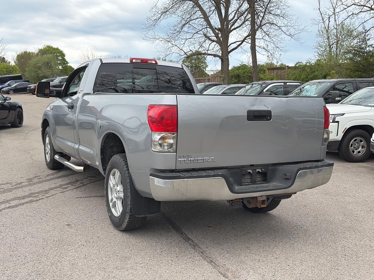 2009 Toyota Tundra DLX, CLEAN CARFAX, 2WD! - Photo #4