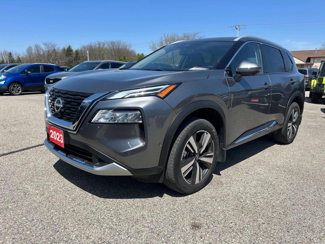 2023 Nissan Rogue PLATINUM, CLEAN CARFAX, SUNROOF, REMOTE START! - Photo #2