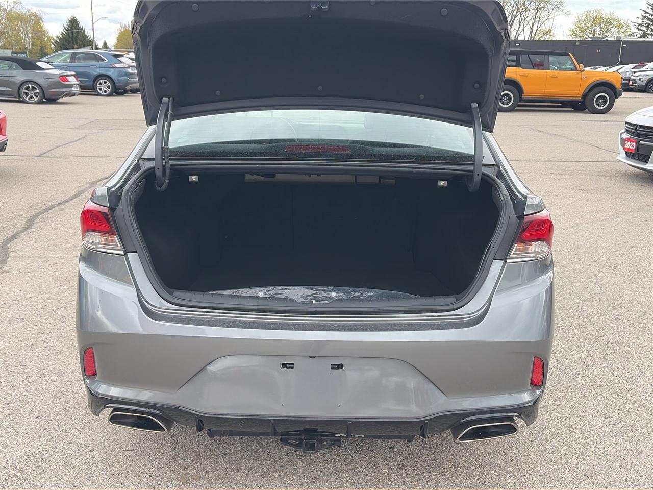 2018 Hyundai Sonata SPORT, CLEAN CARFAX, HEATED LEATHER, BACK UP CAM! - Photo #6