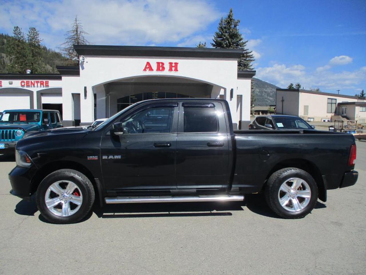 2015 RAM 1500 SPORT QUAD CAB 4WD - Photo #3