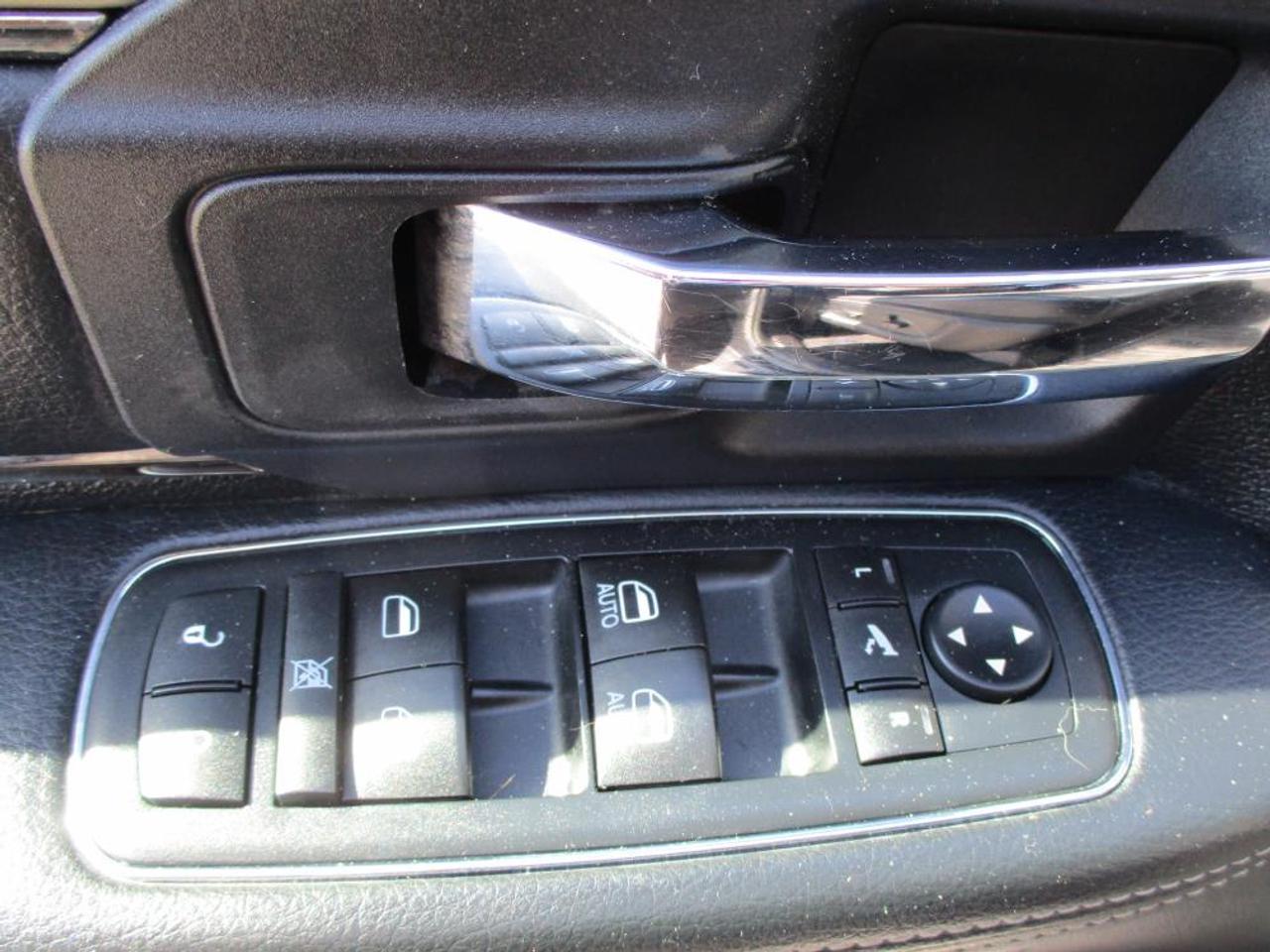 2015 RAM 1500 SPORT QUAD CAB 4WD - Photo #8