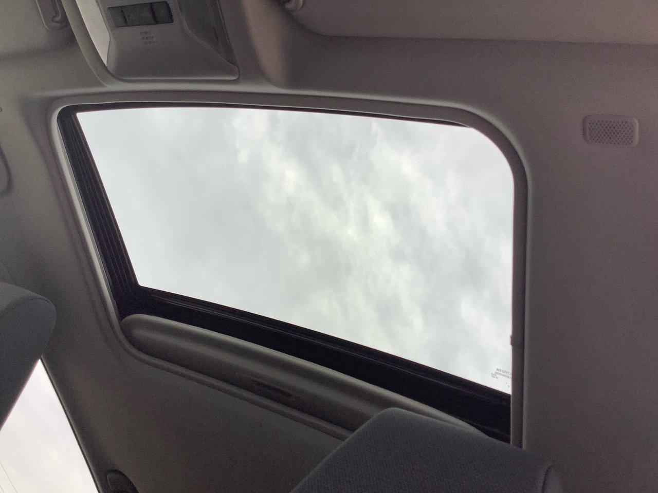 2023 Toyota RAV4 XLE Photo