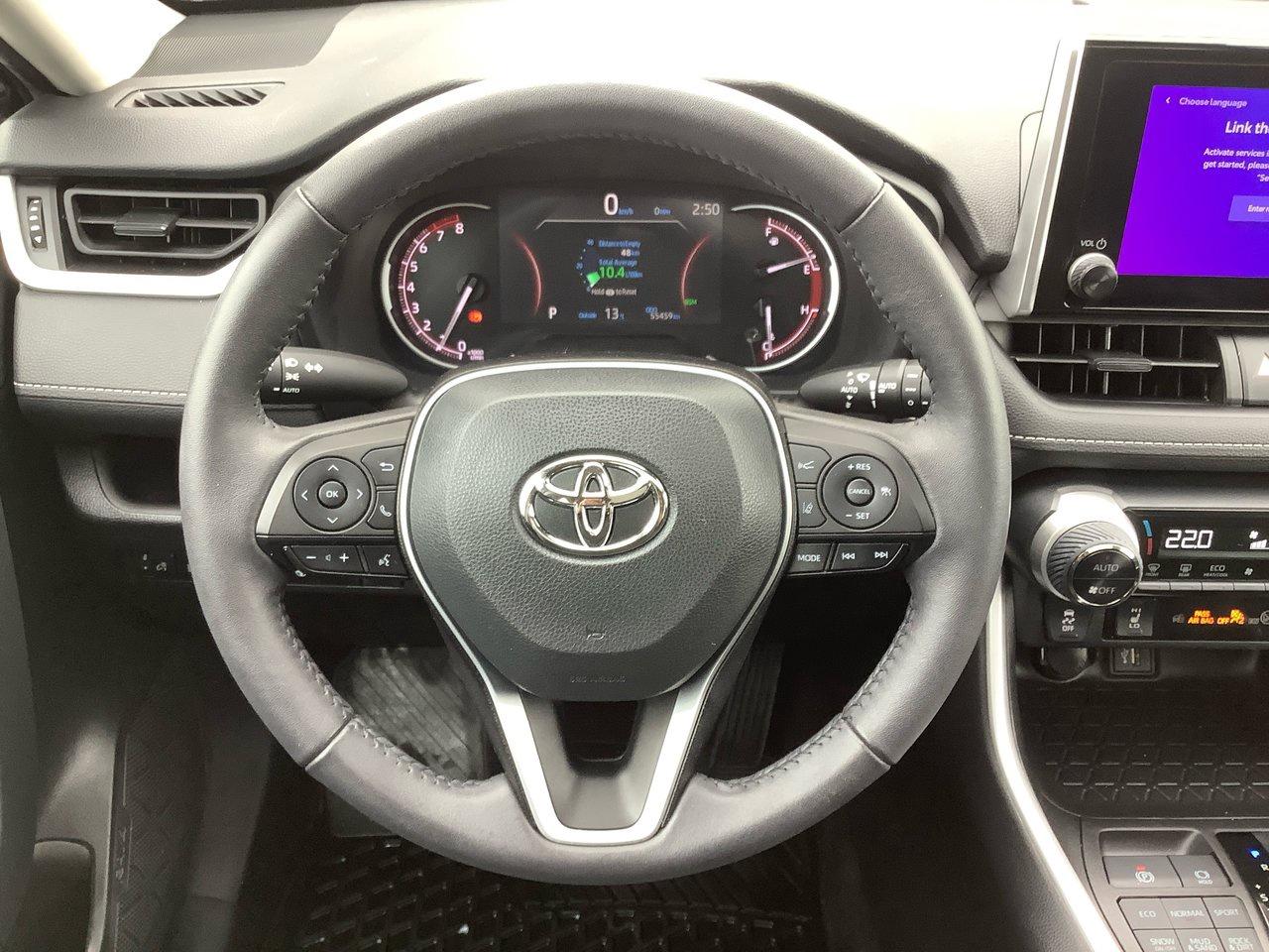2023 Toyota RAV4 XLE Photo