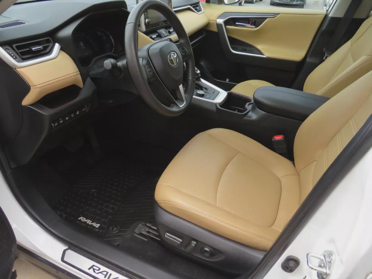 2022 Toyota RAV4 Hybrid Limited | Low KM | AWD | Leather | Navigation | Sunroof | Heated Front + Rear Seats | 360 Reverse Camera| Photo