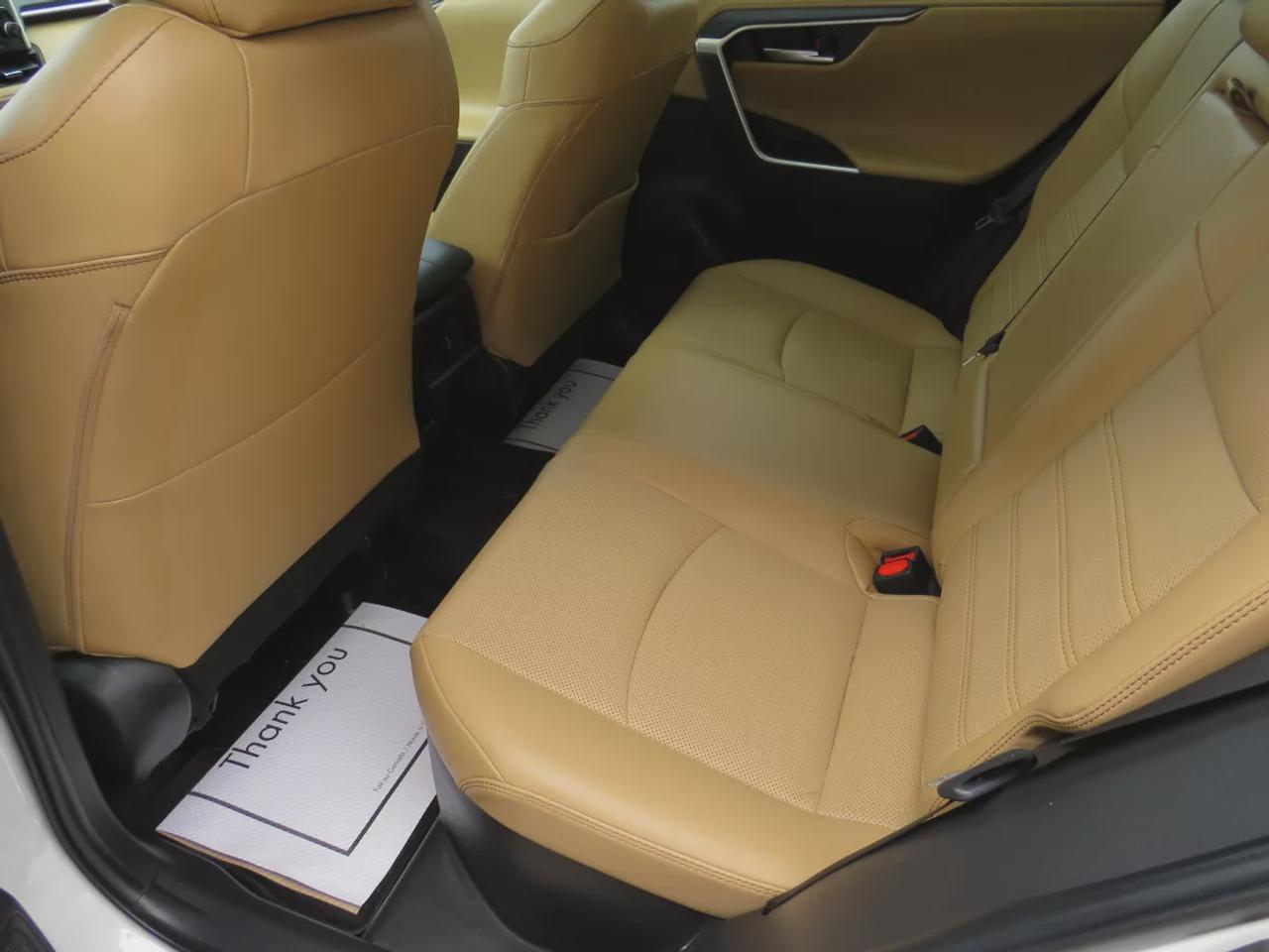 2022 Toyota RAV4 Hybrid Limited | Low KM | AWD | Leather | Navigation | Sunroof | Heated Front + Rear Seats | 360 Reverse Camera| Photo