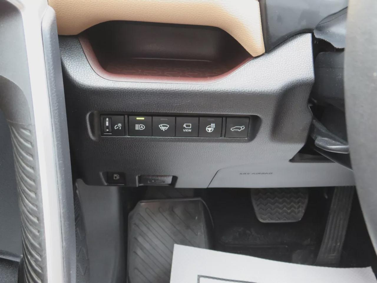 2022 Toyota RAV4 Hybrid Limited | Low KM | AWD | Leather | Navigation | Sunroof | Heated Front + Rear Seats | 360 Reverse Camera| Photo