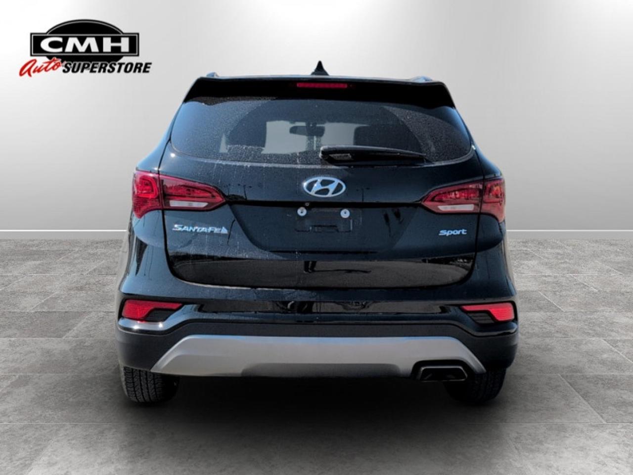 2017 Hyundai Santa Fe Sport 2.4L FWD  **LOW MILEAGE** Photo4