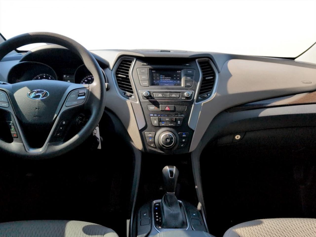 2017 Hyundai Santa Fe Sport 2.4L FWD  **LOW MILEAGE** Photo