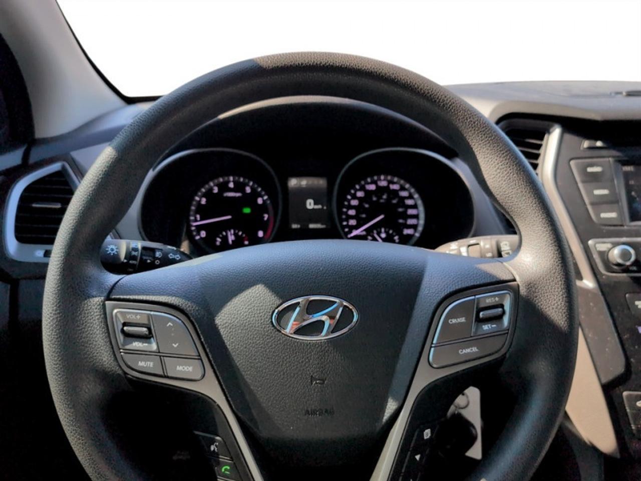 2017 Hyundai Santa Fe Sport 2.4L FWD  **LOW MILEAGE** Photo