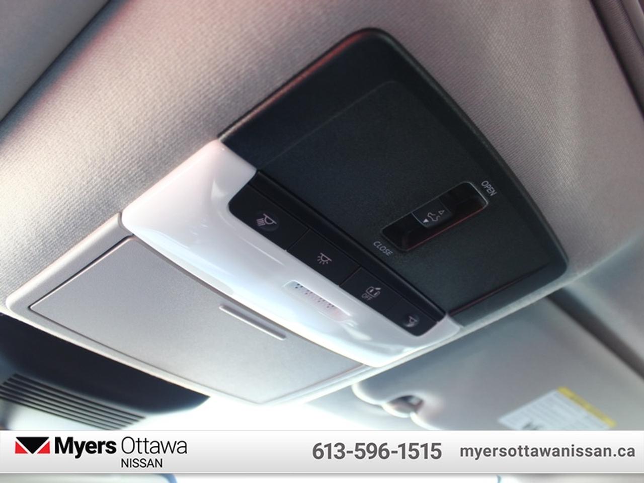 2022 Nissan Sentra SR Photo