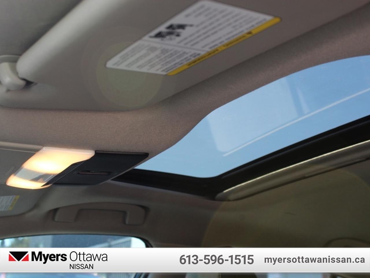 2022 Nissan Sentra SR Photo