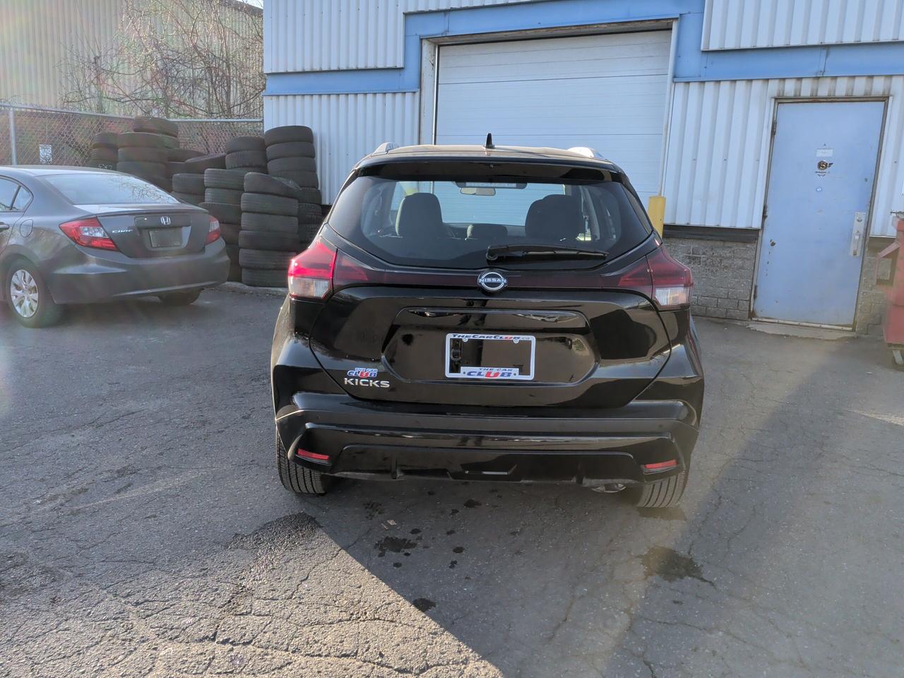 2025 Nissan Kicks Play SV Photo3