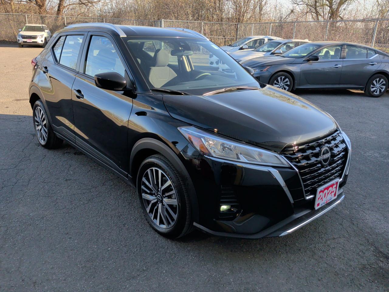 2025 Nissan Kicks Play SV Photo