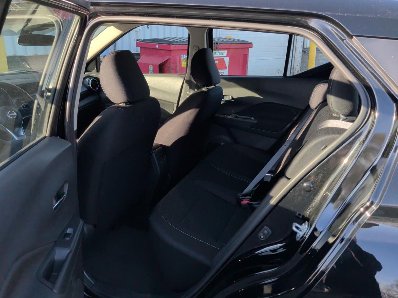 2025 Nissan Kicks Play SV