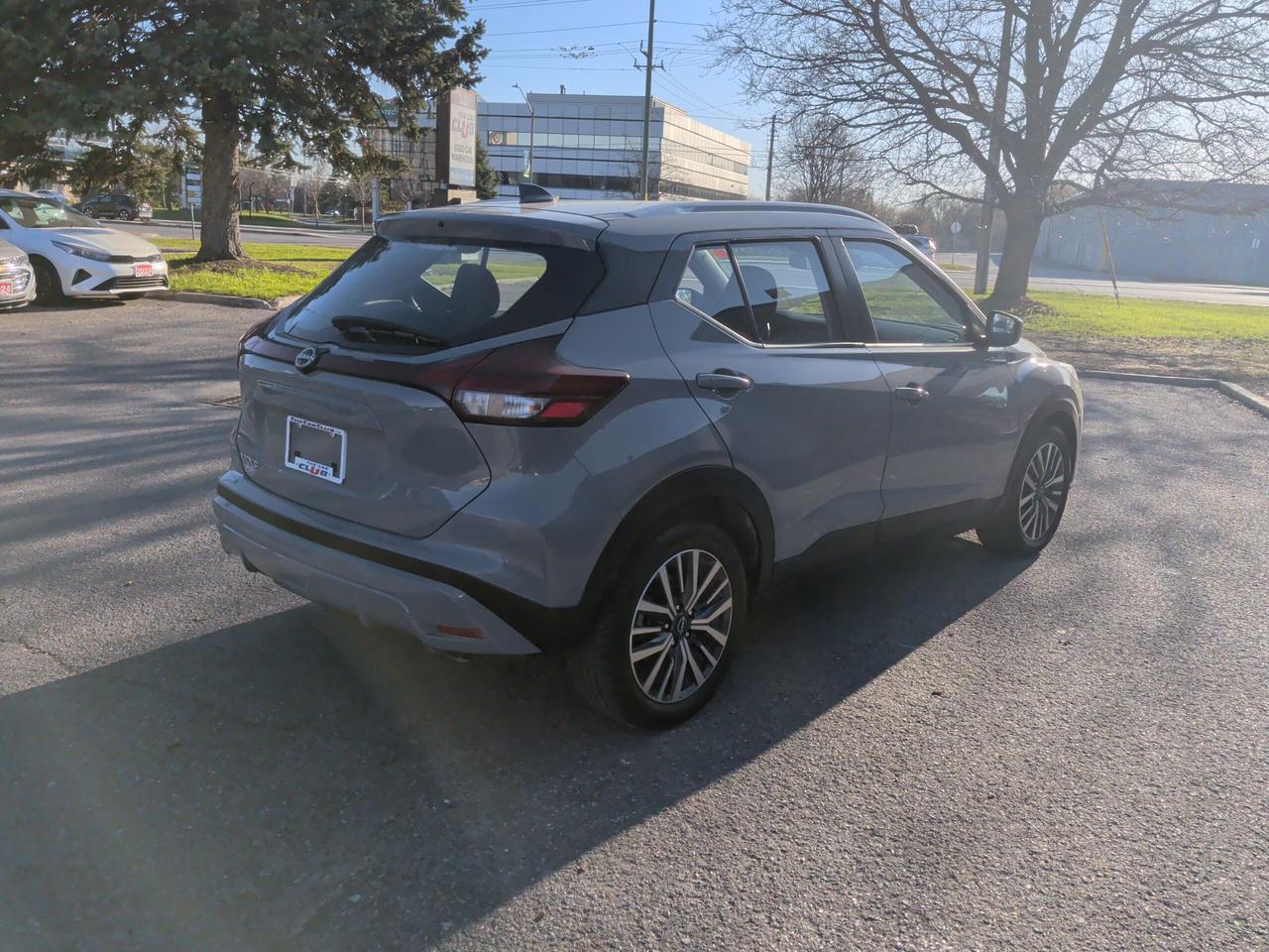 2025 Nissan Kicks Play SV Photo3