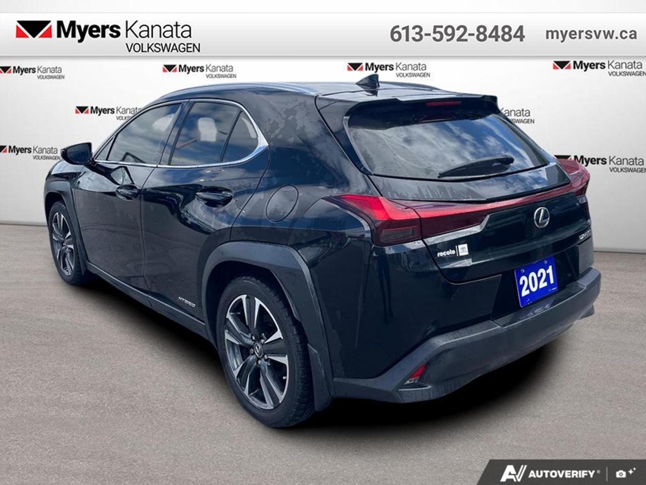 2021 Lexus UX 250h  - Navigation -  Sunroof -  Cooled Seats Photo2