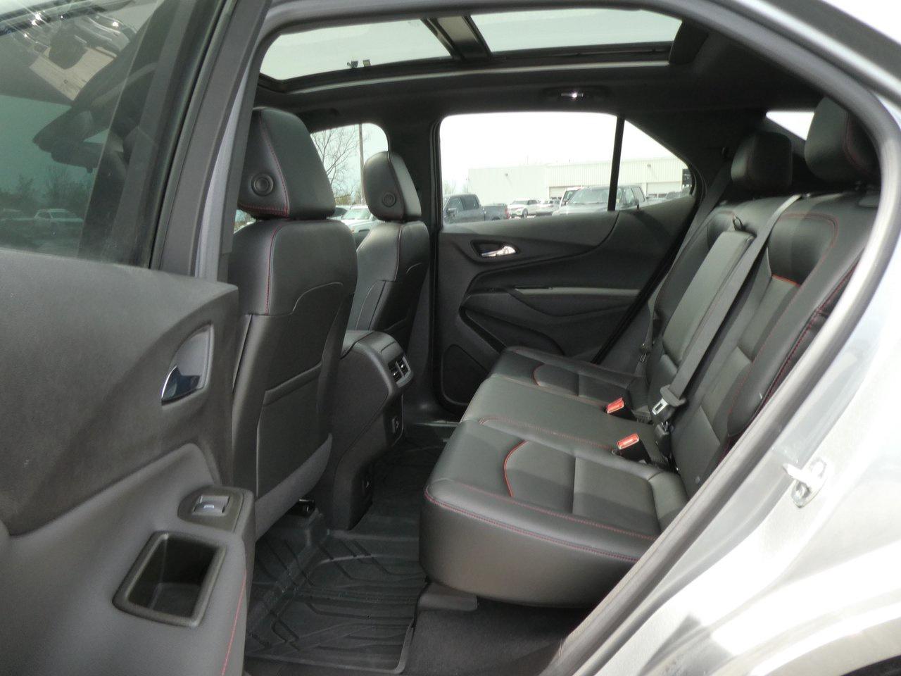 2024 Chevrolet Equinox RS | Heated Seats | Backup Cam | Leather | Photo