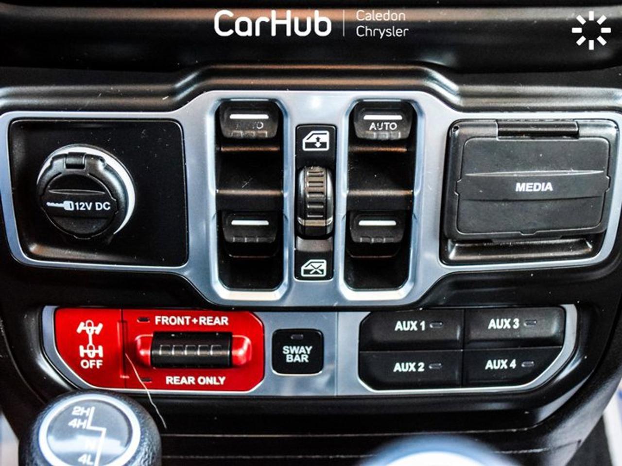 2018 Jeep Wrangler Unlimited Rubicon Dual Top Blind Spot Heated front Seats Photo