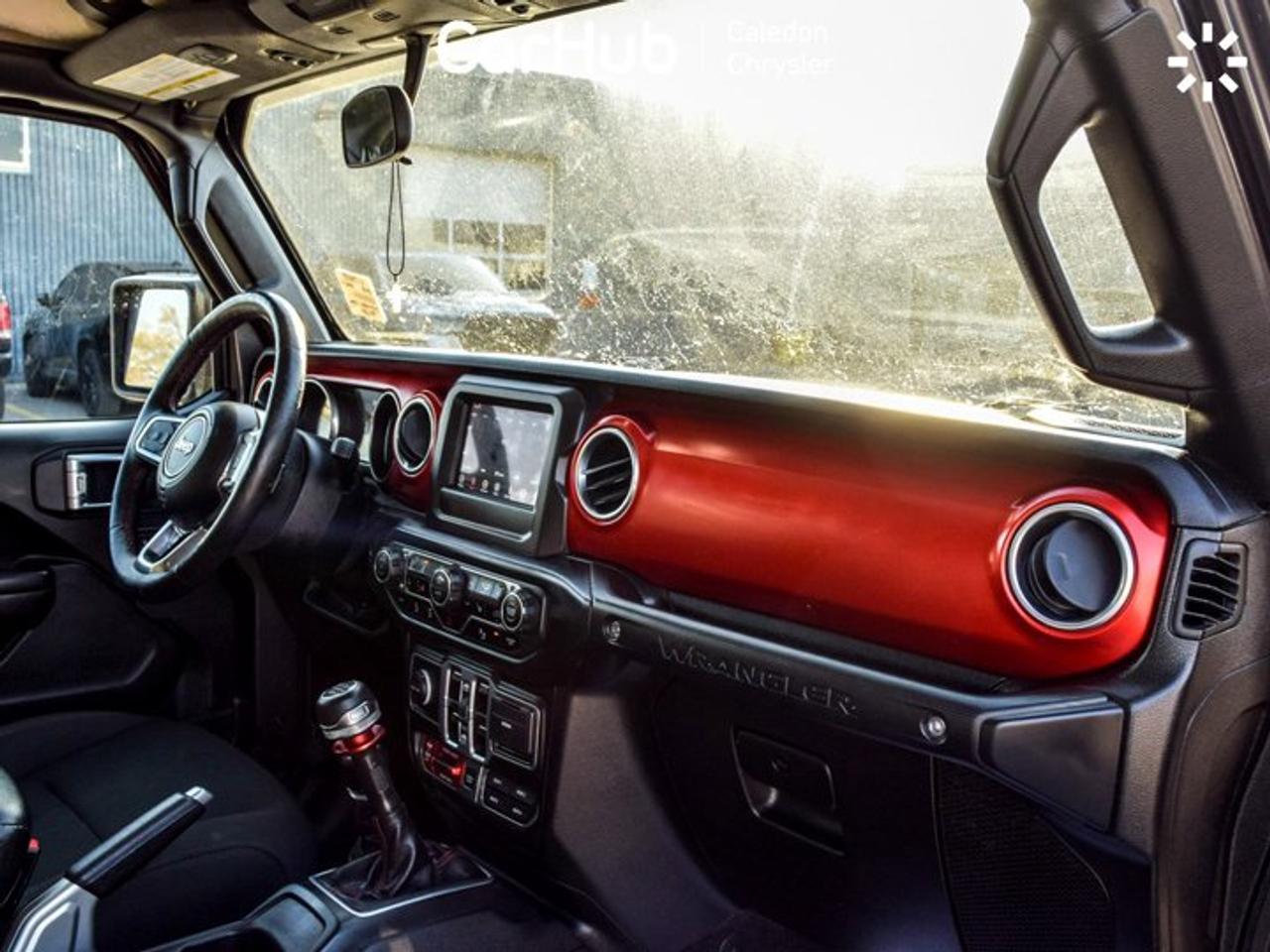 2018 Jeep Wrangler Unlimited Rubicon Dual Top Blind Spot Heated front Seats Photo