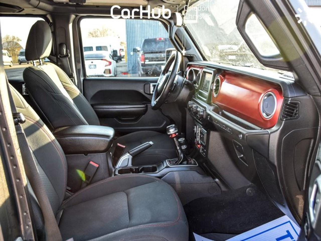 2018 Jeep Wrangler Unlimited Rubicon Dual Top Blind Spot Heated front Seats Photo