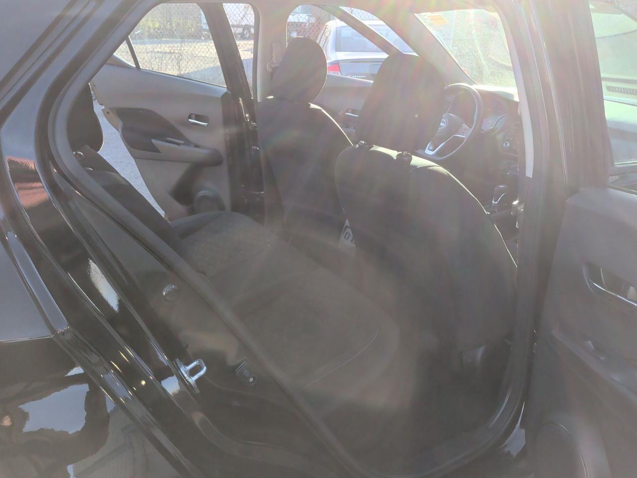 2025 Nissan Kicks Play SV Photo