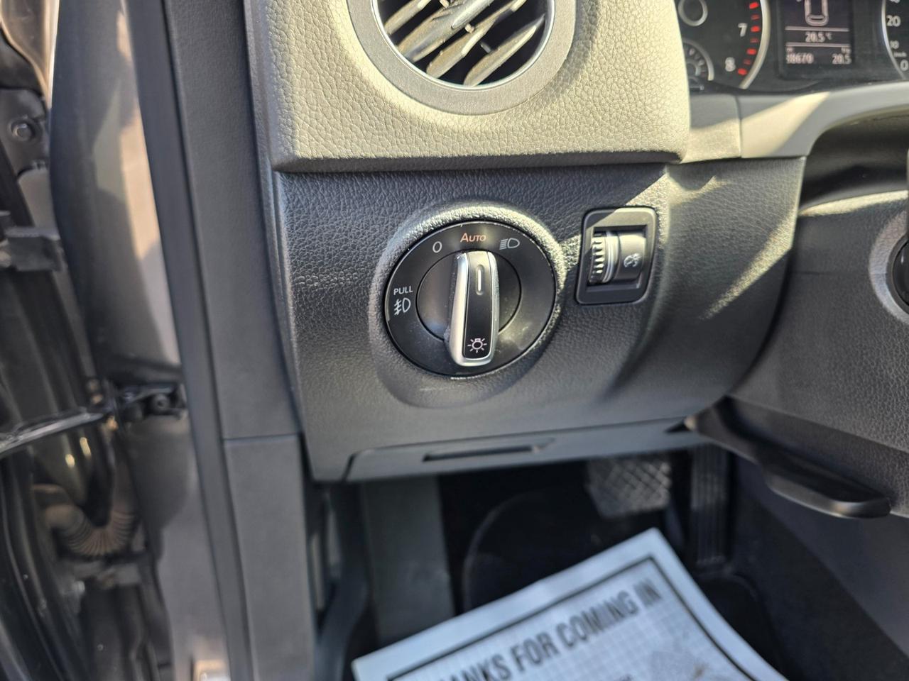 2016 Volkswagen Tiguan S Photo
