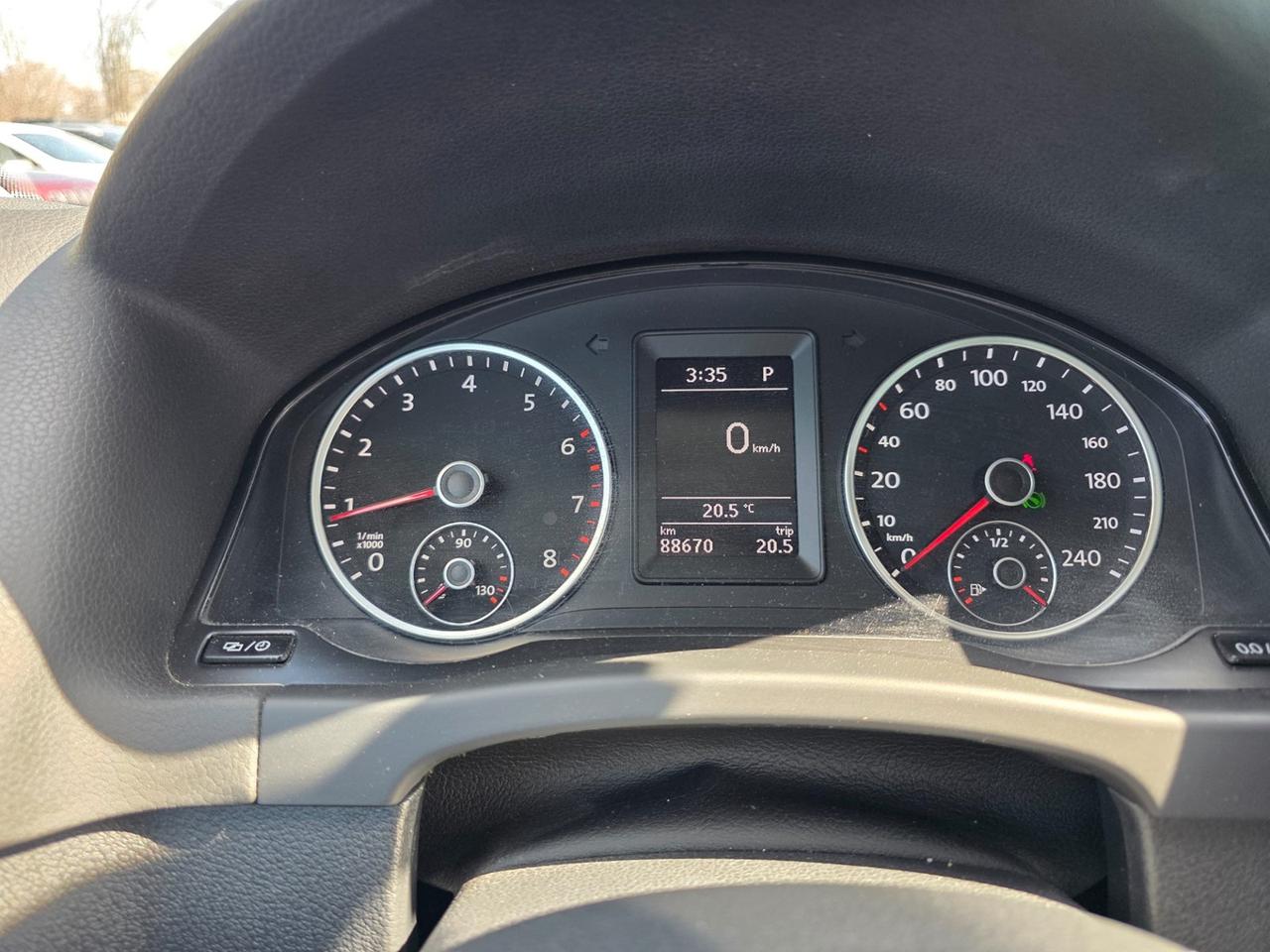 2016 Volkswagen Tiguan S Photo