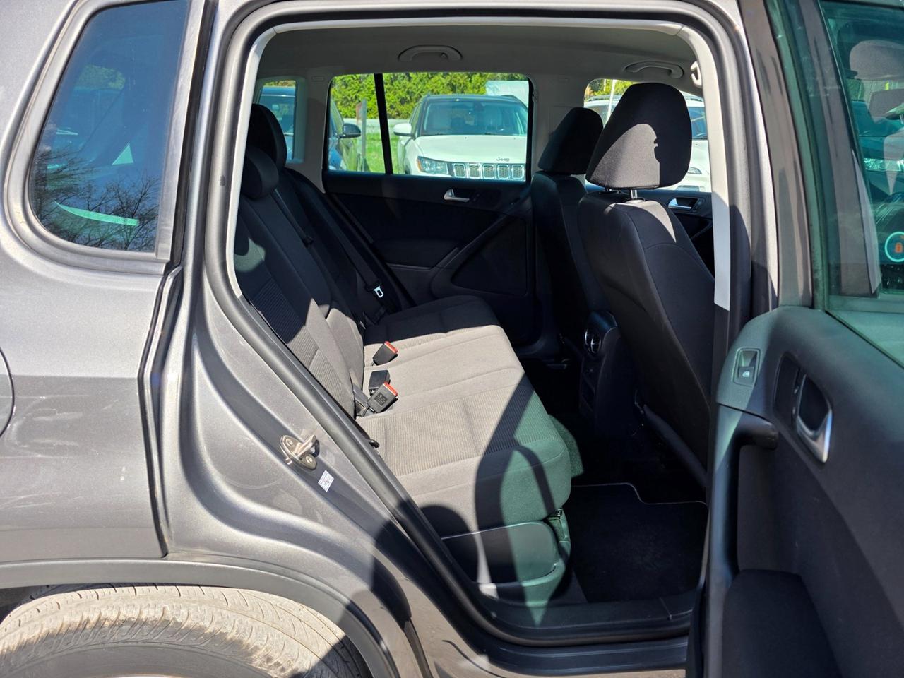 2016 Volkswagen Tiguan S Photo