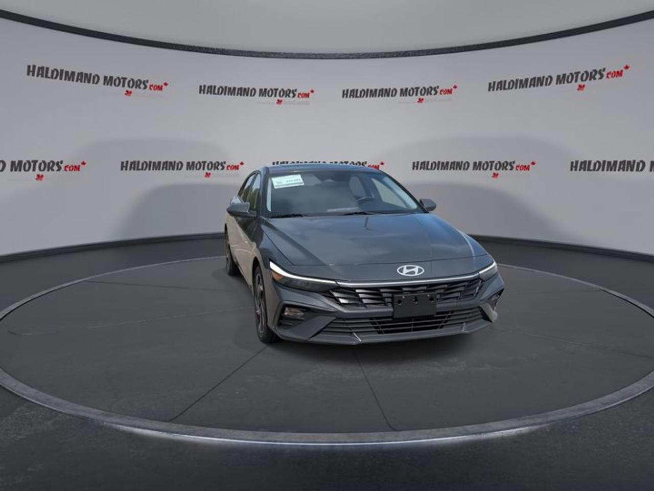 2024 Hyundai Elantra Preferred | One Owner | No Accidents | Heated Steering Photo2