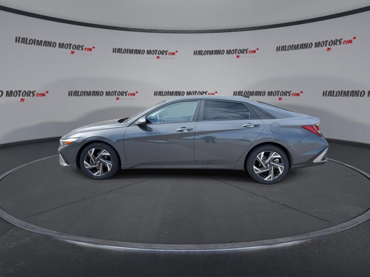 2024 Hyundai Elantra Preferred | One Owner | No Accidents | Heated Steering Photo