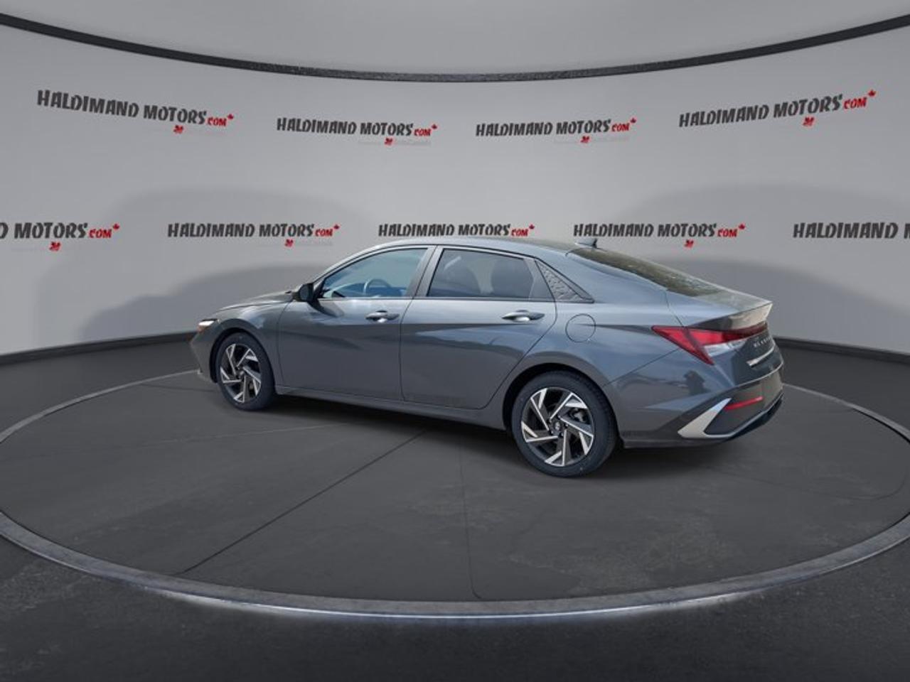 2024 Hyundai Elantra Preferred | One Owner | No Accidents | Heated Steering Photo