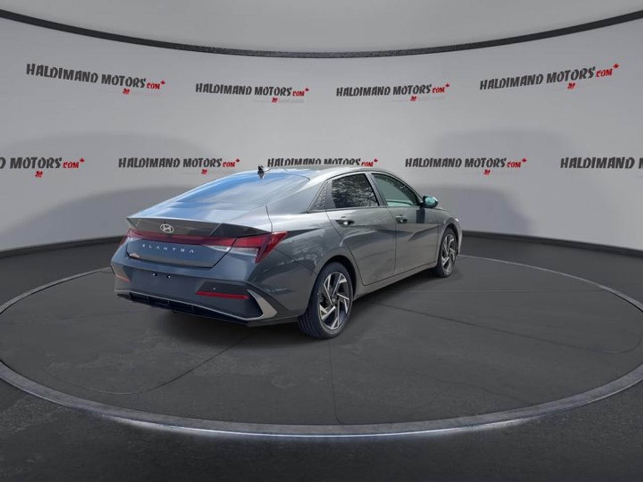 2024 Hyundai Elantra Preferred | One Owner | No Accidents | Heated Steering Photo