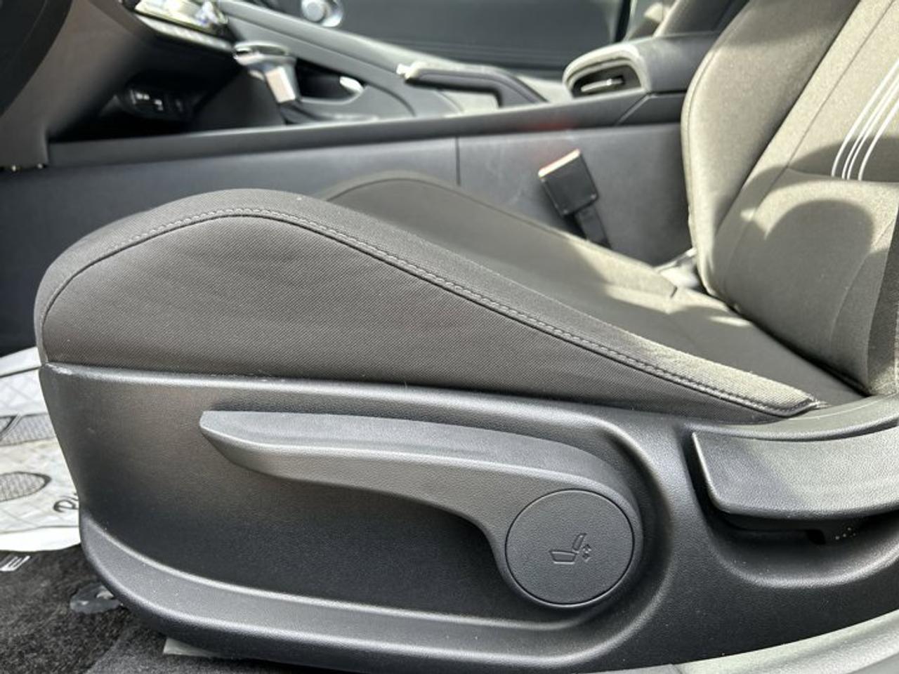 2024 Hyundai Elantra Preferred | One Owner | No Accidents | Heated Steering Photo