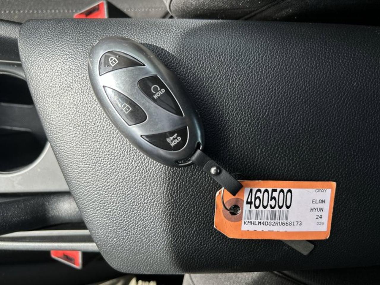 2024 Hyundai Elantra Preferred | One Owner | No Accidents | Heated Steering Photo