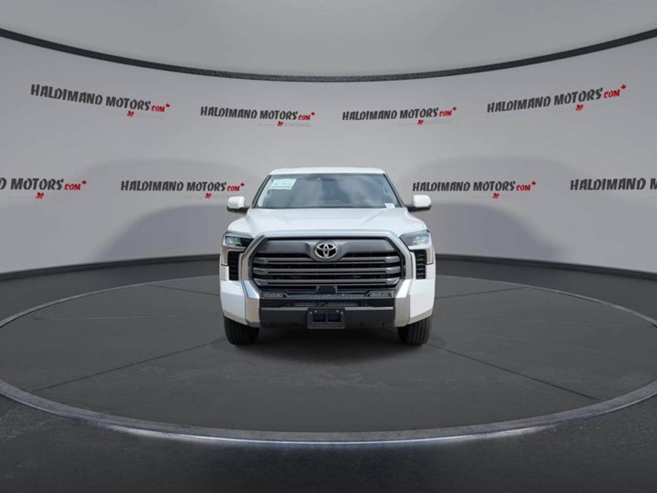 2023 Toyota Tundra Limited Crewmax 5.5' 4x4 | Leather Seats Photo2